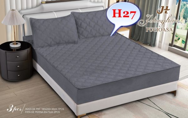 Husa de pat: 160x200+30 cm – Acest model se potrivește perfect pe saltelele de dimensiune standard 160x200 cm și adaugă 30 cm suplimentari pentru un aspect perfect aranjat. 2 fețe de pernă: 50x75 cm – Aceste fețe de pernă sunt ideale pentru a completa setul și pentru a adăuga un plus de confort în dormitorul tău.