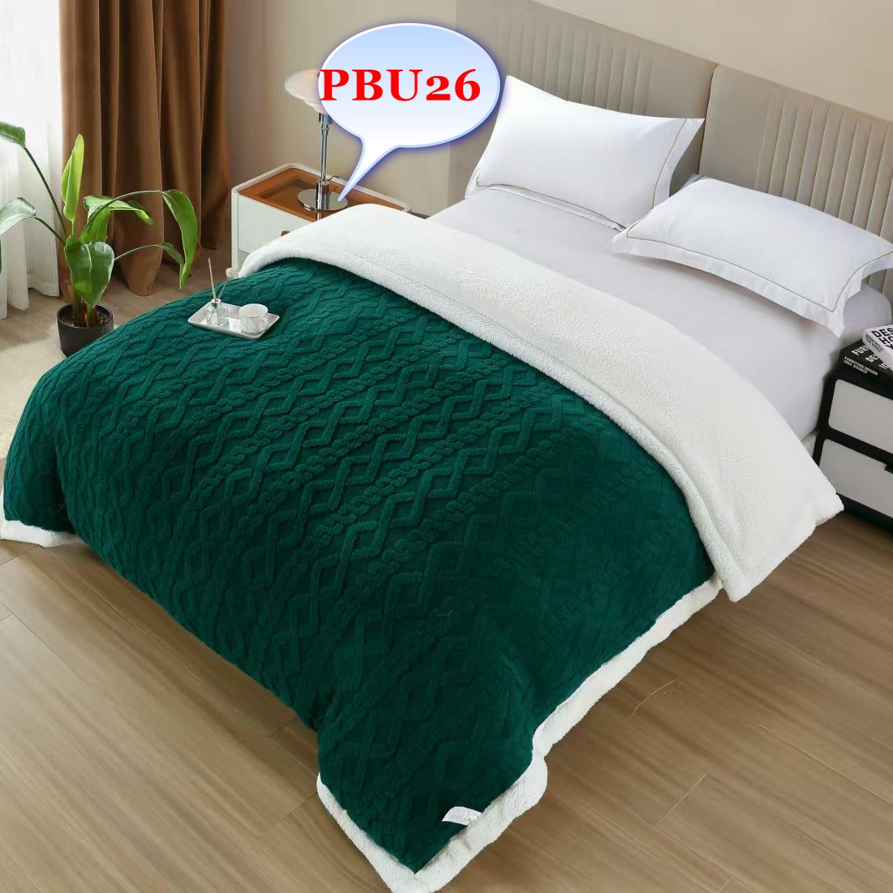 Păturile COCOLINO sunt confectionate din microfibră, este foarte uşoară, moale şi căldurosă, se întreţine foarte simplu, se spală şi se usucă foarte repede, preferată iarna, potrivită pentru tot timpul anului