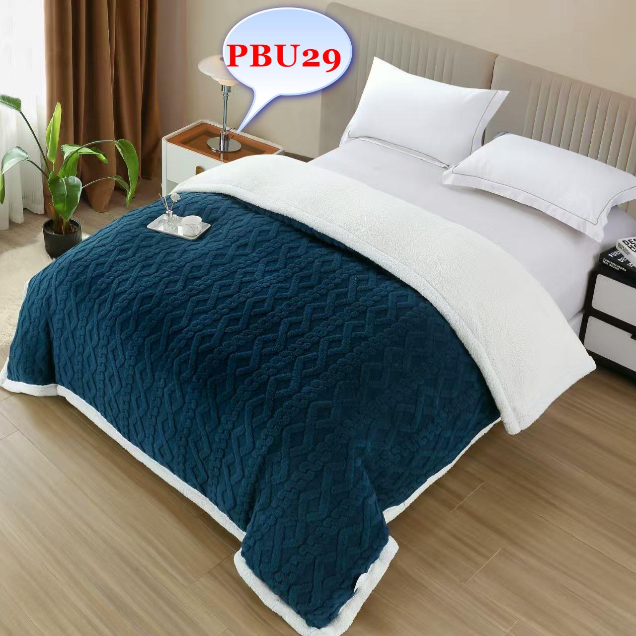 Păturile COCOLINO sunt confectionate din microfibră, este foarte uşoară, moale şi căldurosă, se întreţine foarte simplu, se spală şi se usucă foarte repede, preferată iarna, potrivită pentru tot timpul anului