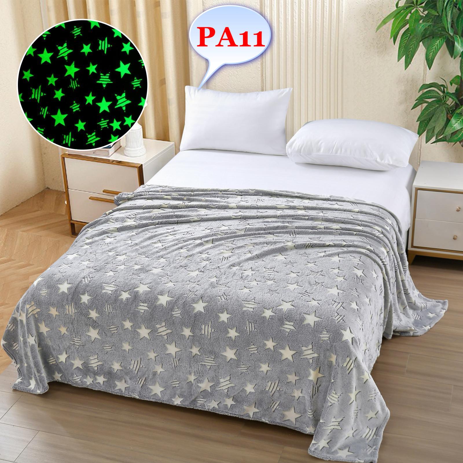 Pătura pufoasă COCOLINO Intra într-o lume de rafinament și confort cu pătura pufoasă COCOLINO, o bijuterie a simplității și eleganței pentru casa ta. Fabricată cu grijă din cele mai fine materiale, această pătură nu doar te încălzește, ci redefinește experiența ta de relaxare.